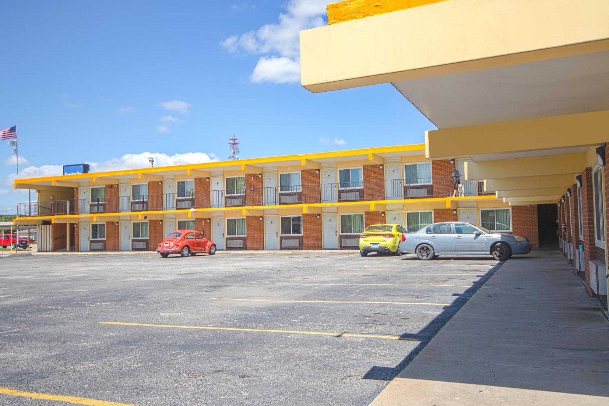 Centralia Motel Near Downtown By Oyo Екстериор снимка